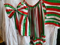 Ca. 135x italiaanse en hongaarse outfits - afbeelding 8 van  12
