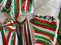 Ca. 135x italiaanse en hongaarse outfits - afbeelding 10 van  12