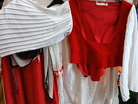Ca. 135x italiaanse en hongaarse outfits - afbeelding 12 van  12