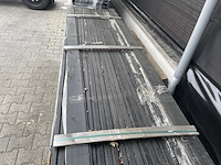 Ca. 135x vuren design profiel zwart gecoat, 22x142mm, lengte 360cm - afbeelding 1 van  3