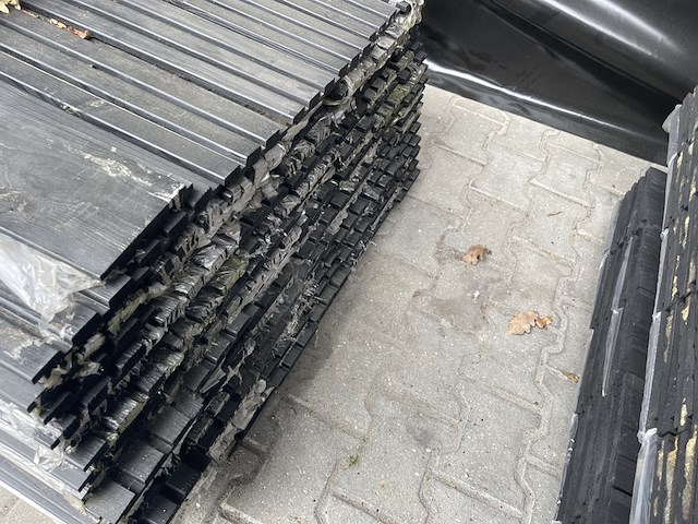 Ca. 135x vuren design profiel zwart gecoat, 22x142mm, lengte 360cm - afbeelding 3 van  3