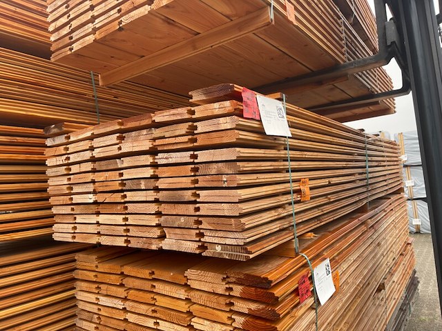 Ca. 136x douglas wisselsponning/halfhoutsrabat, 18x190mm, lengte 400cm - afbeelding 2 van  3