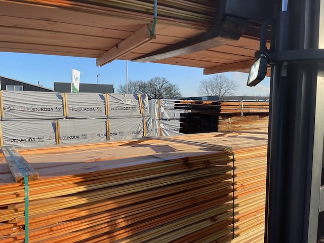 Ca. 136x douglas wisselsponning/halfhoutsrabat, 18x190mm, lengte 500cm - afbeelding 1 van  3