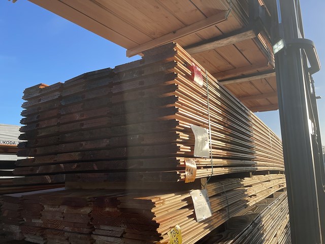 Ca. 136x douglas wisselsponning/halfhoutsrabat, 18x190mm, lengte 500cm - afbeelding 2 van  3