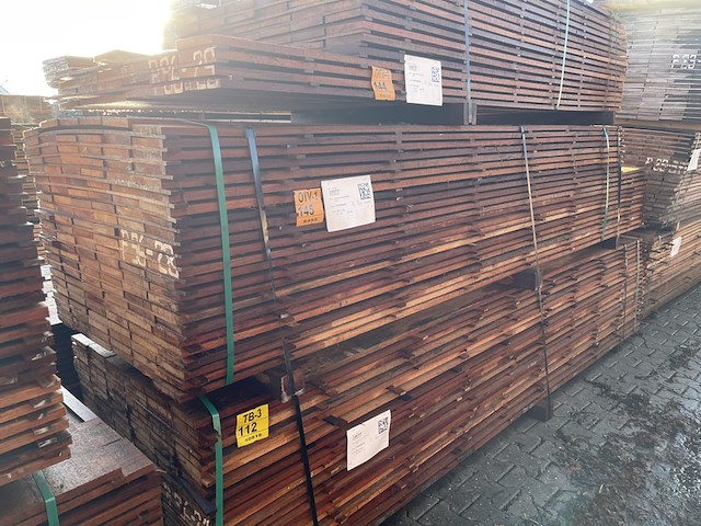 Ca. 138x guyana teak beschoeiingsplanken, 20x150mm, 57/300cm, 81/350cm - afbeelding 4 van  4