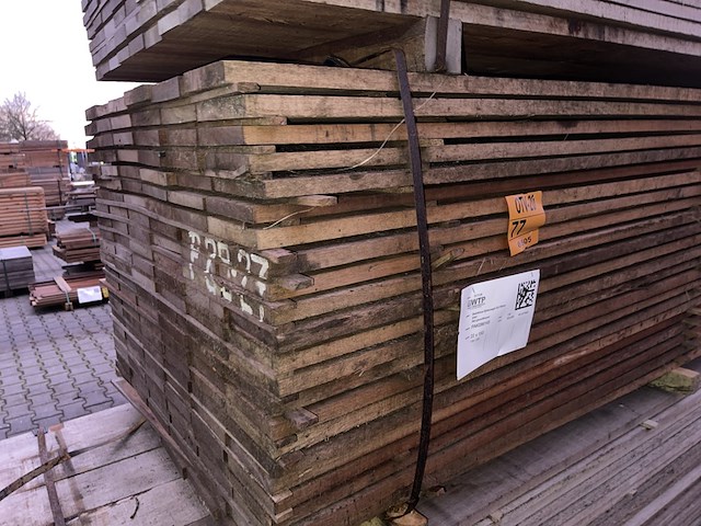 Ca. 138x guyana teak beschoeiingsplanken , 22x150mm, lengte 250cm - afbeelding 4 van  4