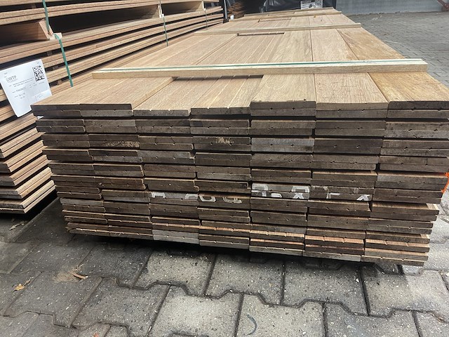 Ca. 138x guyana teak planken geschaafd , 16x140mm, lengte 400cm - afbeelding 3 van  3