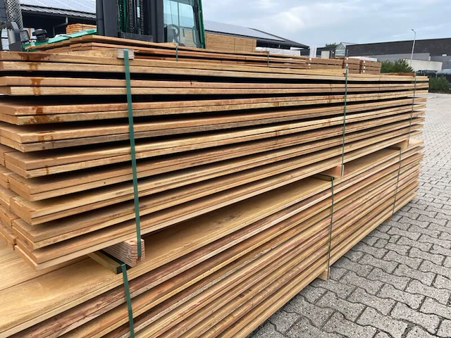 Ca. 138x pakoeli planken geschaafd, 16x140mm, lengte 300cm - afbeelding 2 van  3
