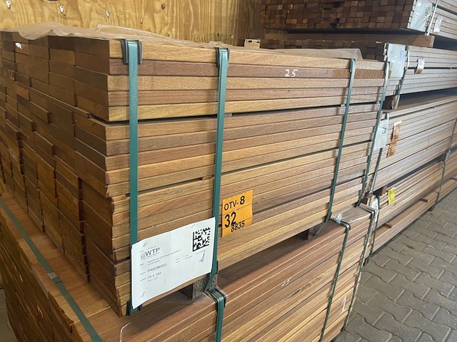 Ca. 139x guyana teak planken geschaafd , 25x145mm, lengte 100cm - afbeelding 2 van  3
