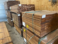 Ca. 139x guyana teak planken geschaafd, 25x145mm, lengte 100cm - afbeelding 2 van  3