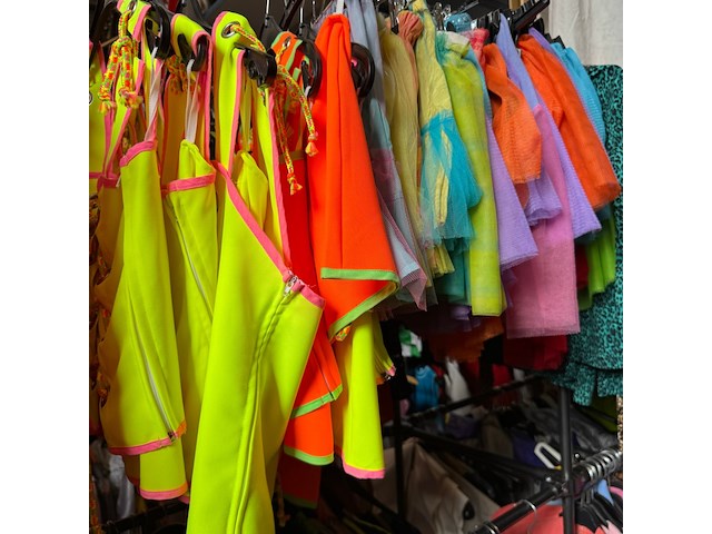 Ca. 139x meisjes neon r&r pantershirtjes - afbeelding 1 van  5