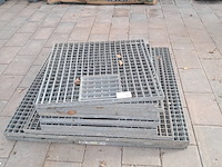 Ca. 13x afdekrooster - afbeelding 1 van  6