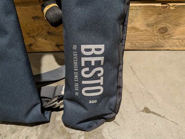 Ca. 13x automatisch reddingsvest, besto, 300n, navy, rood & geel - afbeelding 11 van  13
