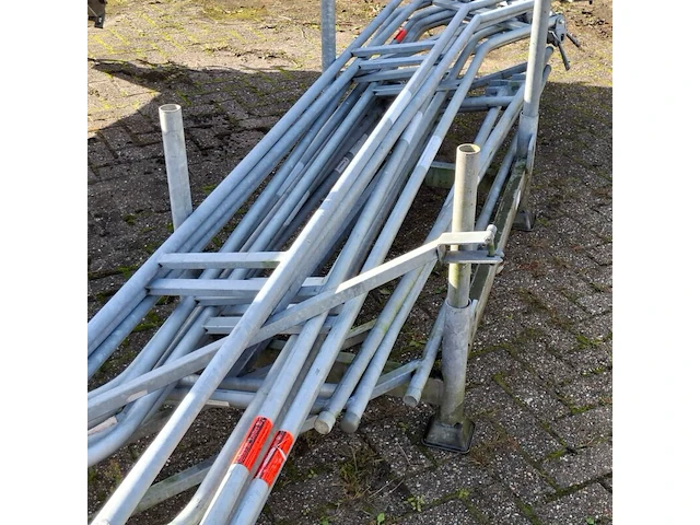 Ca. 13x bordestrap leuning, layher, allround | 257 cm, in transportbok - afbeelding 4 van  8