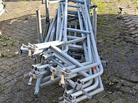 Ca. 13x bordestrap leuning, layher, allround | 257 cm, in transportbok - afbeelding 7 van  8