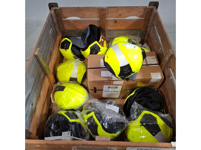 Ca. 13x brandweer helm - afbeelding 2 van  7