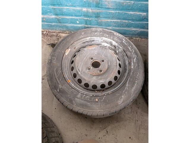 Ca. 13x diverse autoband op velg - afbeelding 14 van  24