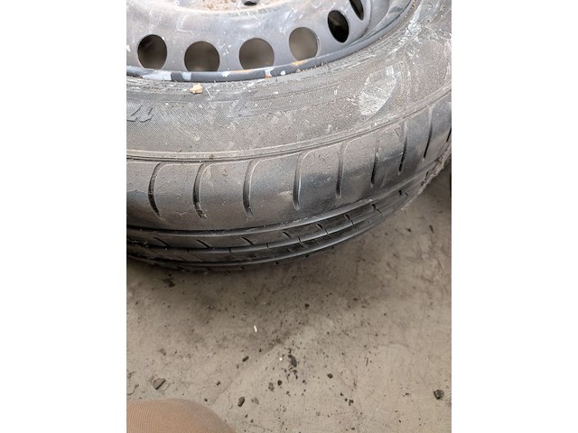 Ca. 13x diverse autoband op velg - afbeelding 16 van  24