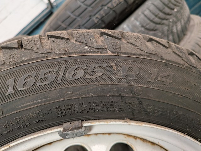 Ca. 13x diverse autoband op velg - afbeelding 24 van  24