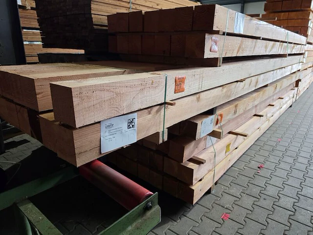 Ca. 13x dougals balken fijnbezaagd, 150x150mm, lengte 600cm - afbeelding 4 van  4