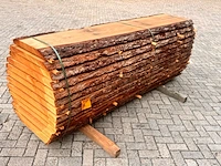 Ca. 13x douglas stam gezaagd, 52x750mm, lengte 250cm - afbeelding 2 van  3