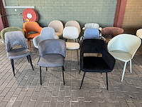 Ca. 13x eetkamerstoelen merk, zuiver, kave home enz. - afbeelding 1 van  4