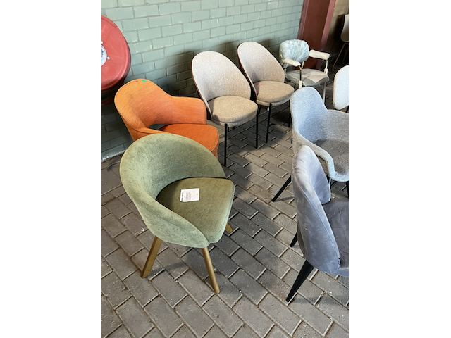 Ca. 13x eetkamerstoelen merk, zuiver, kave home enz. - afbeelding 4 van  4