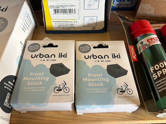 Ca. 13x fiets accessoires en onderhoud w.o. fietszitje, w.o. urban iki, bobike - afbeelding 3 van  9