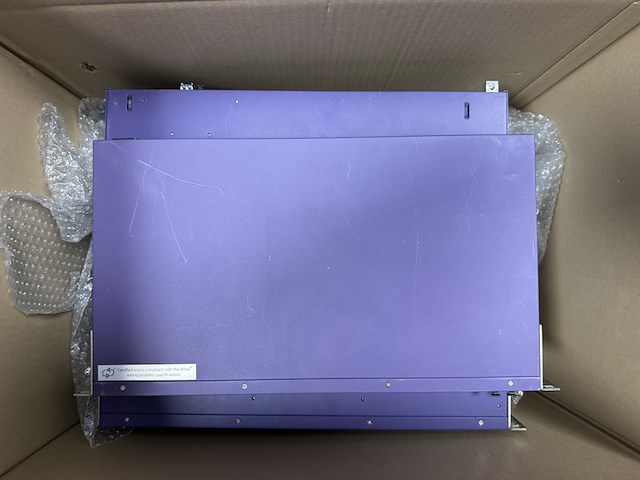 Ca. 13x gigabit poe switch met 10g-uplinks, extreme networks summit, x440-24p-10g / x440-48p-g10 / x440-48p, paars, 2011-2012 - afbeelding 7 van  10