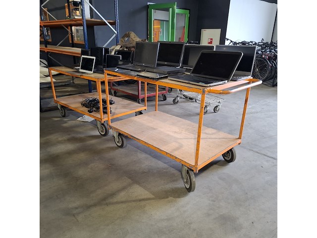 Ca. 13x laptop en 3x tablet, o.a. samsung, hp, acer - afbeelding 1 van  50