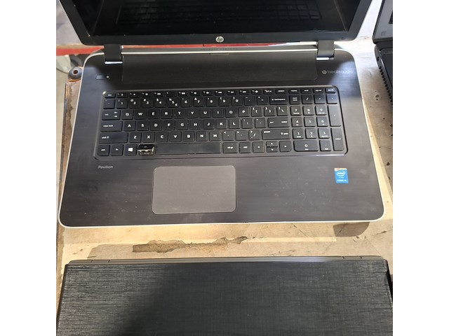 Ca. 13x laptop en 3x tablet, o.a. samsung, hp, acer - afbeelding 36 van  50