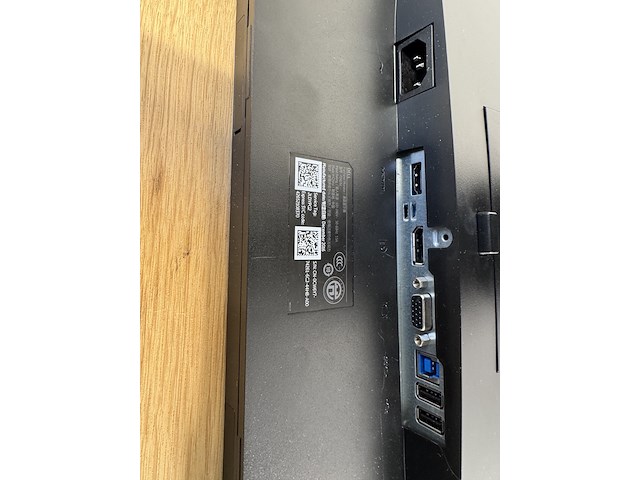 Ca. 13x monitor, iiyama, hp, dell, dahua, zwart - afbeelding 2 van  10