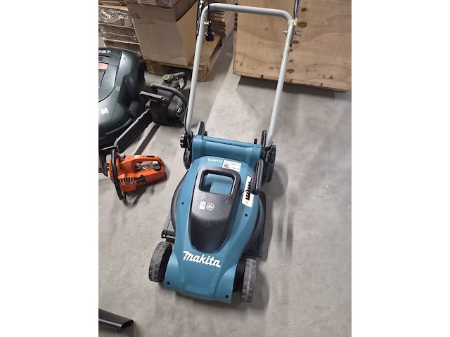Ca. 13x tuin benodigdheden, o.a. makita, worx, husqvarna - afbeelding 3 van  9