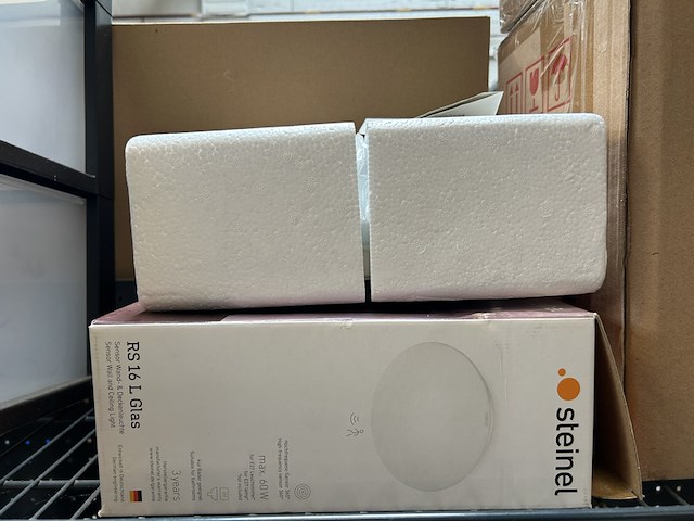 Ca. 13x verlichting en opbergers - afbeelding 3 van  5