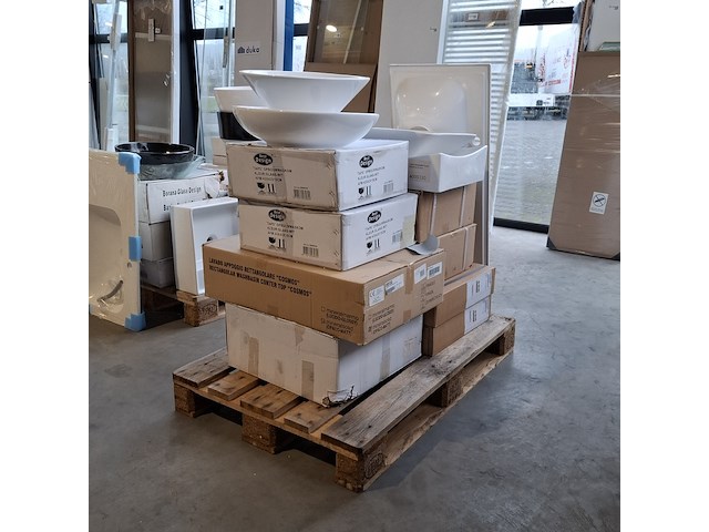 Ca. 13x waskommen - wastafels - afbeelding 1 van  6