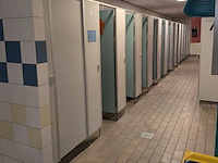 Ca. 14 meter kleedruimte-module — 13x kleedkamer - afbeelding 1 van  13