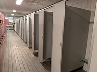 Ca. 14 meter kleedruimte-module — 13x kleedkamer - afbeelding 10 van  13