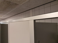Ca. 14 meter kleedruimte-module — 13x kleedkamer - afbeelding 11 van  13