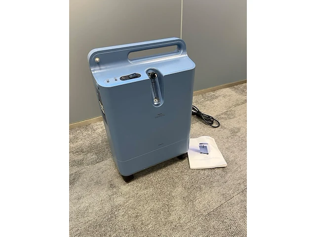 Ca. 1400x zuurstofconcentratoren, philips respironics, everflo - afbeelding 1 van  9