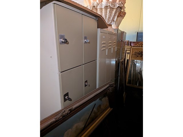 Ca. 140m2 kunst, antiek & vintage in opslag - afbeelding 61 van  96