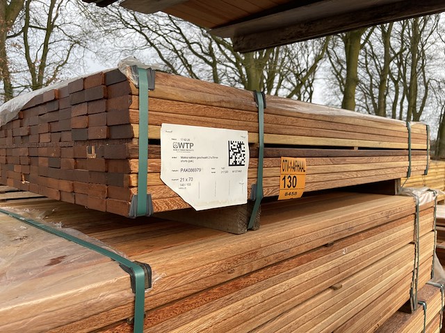 Ca. 140x angelim pedra planken geschaafd, 21x70mm, lengte 155cm - afbeelding 2 van  3