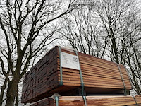 Ca. 140x angelim pedra planken geschaafd, 21x70mm, lengte 245cm - afbeelding 2 van  4
