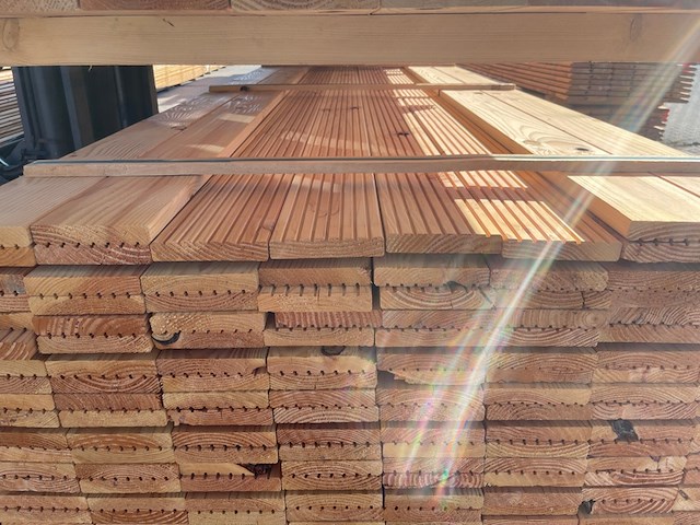 Ca. 140x douglas vlonderplanken, 25x140mm, lengte 300cm - afbeelding 1 van  3