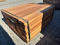 Ca. 140x guyana teak planken geschaafd, 21x145mm, lengte 105cm - afbeelding 2 van  3