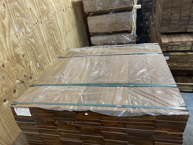 Ca. 140x guyana teak planken geschaafd, 25x145mm, lengte 100cm - afbeelding 1 van  3