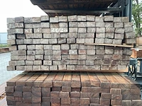 Ca. 140x hardhouten onderliggers geschaafd, 40x70mm, lengte 305cm - afbeelding 3 van  3