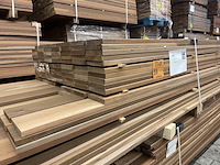 Ca. 140x ipé country grade planken geschaafd , 21x120mm, lengte 30/125cm, 25/185cm, 16/245cm, 7/275cm, 18/305cm, 16/335cm, 13/365cm, 11/400cm, 4/430cm - afbeelding 2 van  3