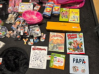 Ca. 140x speelgoed, playmobil, l.o.l. etc. - afbeelding 5 van  5