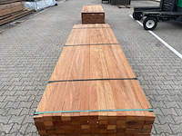 Ca. 141x angelim pedra onderliggers geschaafd, 45x68mm, lengte 300cm - afbeelding 1 van  3