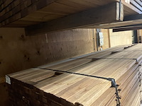 Ca. 141x guyana teak latten geschaafd, 27x40mm, lengte 305cm - afbeelding 1 van  3